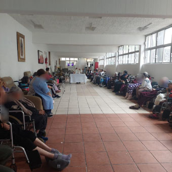 Apoyo al área de lavado: Voluntarias Vicentinas de la Santa Cruz del Pedregal, I. A. P.